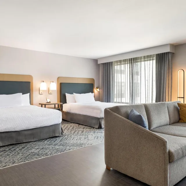 جناح استوديو بسريرين كوين مع أريكة بحوض استحمام لذوي الإعاقة، Homewood Suites by Hilton Austin Airport 1/5