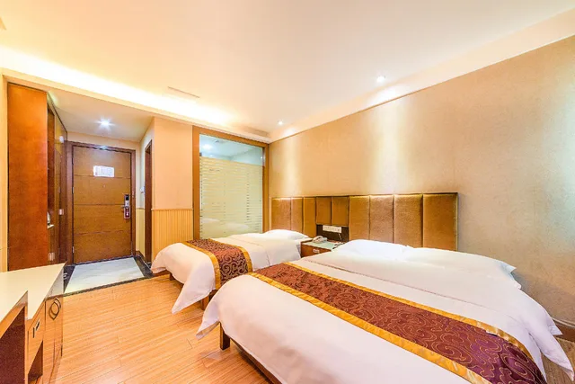 Deluxe, Twin Beds, Kaiserdom Hotel Guangzhou Airport Branch 1/2