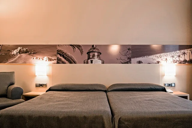 غرفة بسرير مزدوج أو سريرين منفصلين، Hotel Bernat II 6/8