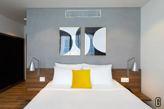 غرفة ديلوكس بسرير كينج بشرفة، The Glomad Da Nang Hotel - Hostel 3/4