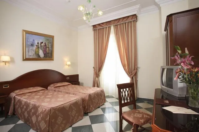 غرفة قياسية بسرير مزدوج، Hotel Contilia 4/7