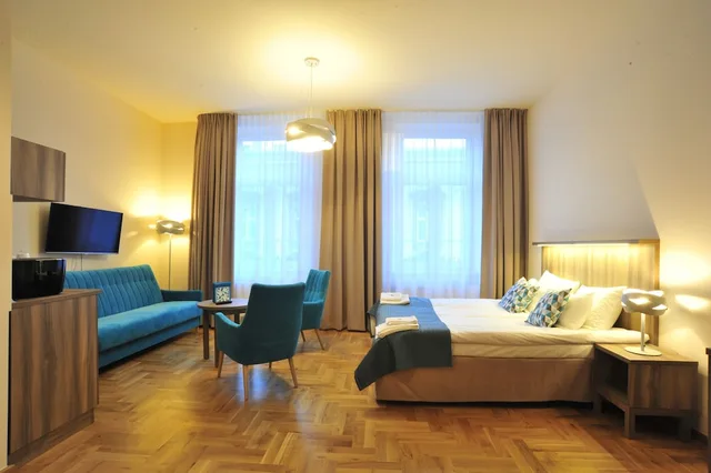 شقة بسرير كينج بحمام خاص مع أريكة، Kosmopolita Rooms Apartments Krakow 2/10