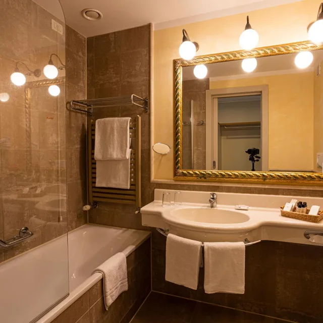 غرفة كومفورت مفردة، COSMO HOTEL PALACE 6/10