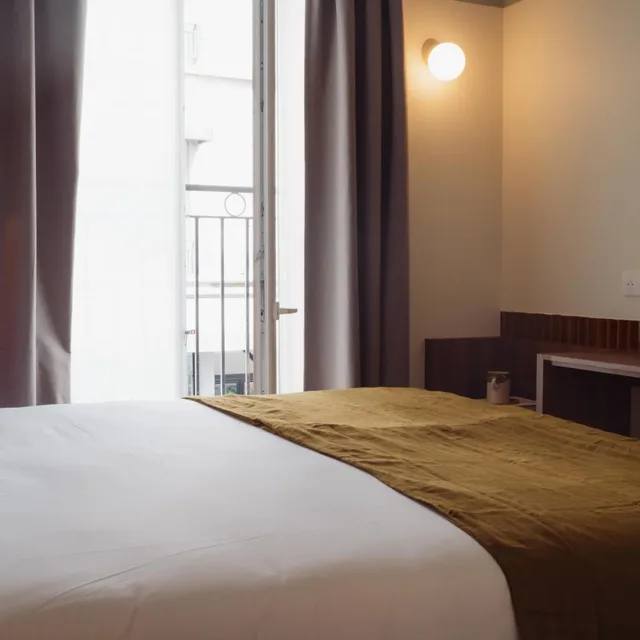 Premium, King Bed, HOTEL CAMELIA INTERNATIONAL 1/4