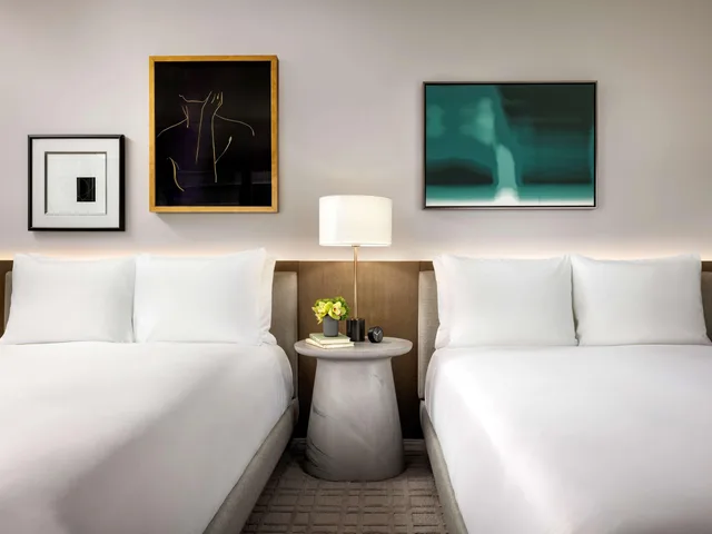 جناح جونيور بسريرين كوين، Fairmont Century Plaza Los Angeles 2/3