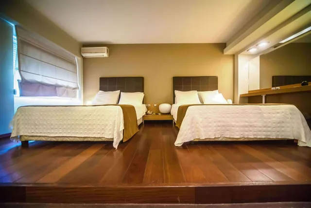 Junior Suite, 2 King Beds, Capsis Hotel Thessaloniki 7/10