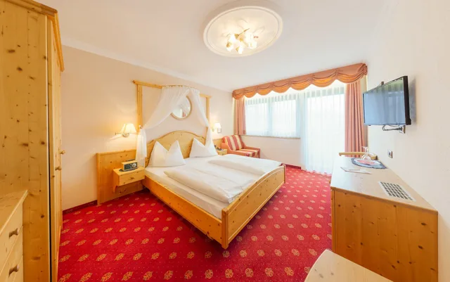 Standard, Queen Bed, Mountain View, Balcony, Granpanorama Hotel StephansHof 2/5