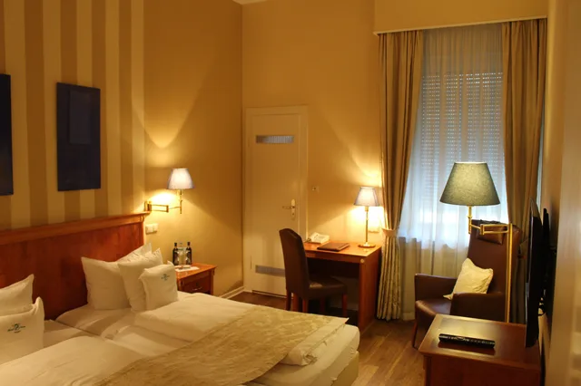 غرفة بسريرين منفصلين، Hotel Savoy Hanover 10/10