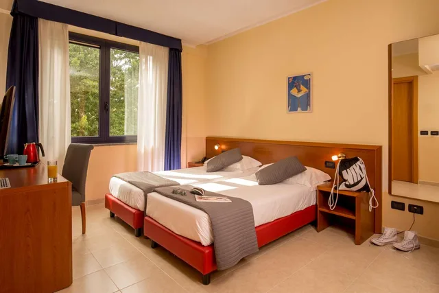 غرفة بسريرين منفصلين، Best Western Blu Hotel Roma 1/3