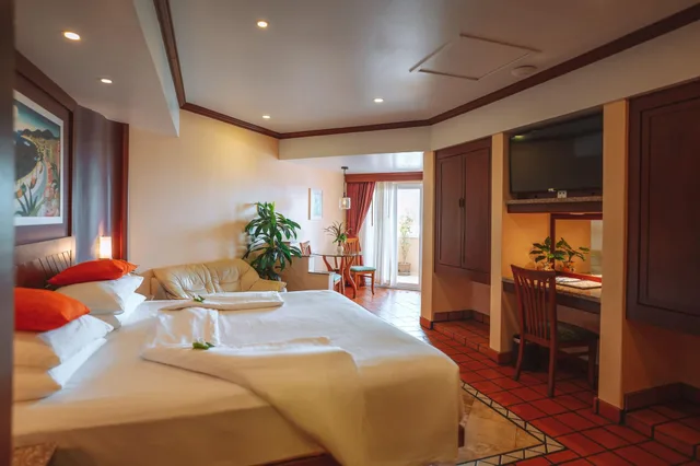 استوديو بسرير كينج بإطلالة على البحر، Pacific Club Resort 3/5