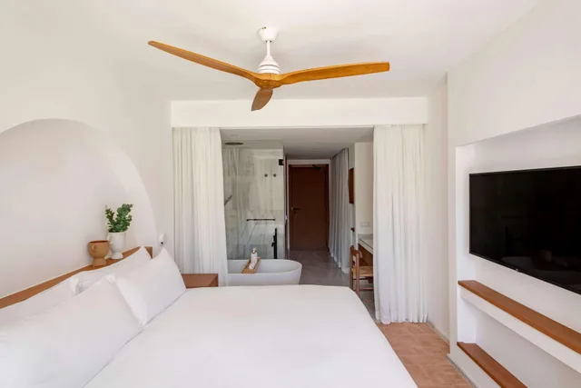 Supreme, Sea View, Terrace Bathtub، Villa Le Blanc Gran Melia Hotel 1/2