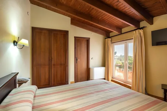 غرفة سوبيريور بسريرين منفصلين، Sao Joao de Deus by RIDAN Hotels 2/6