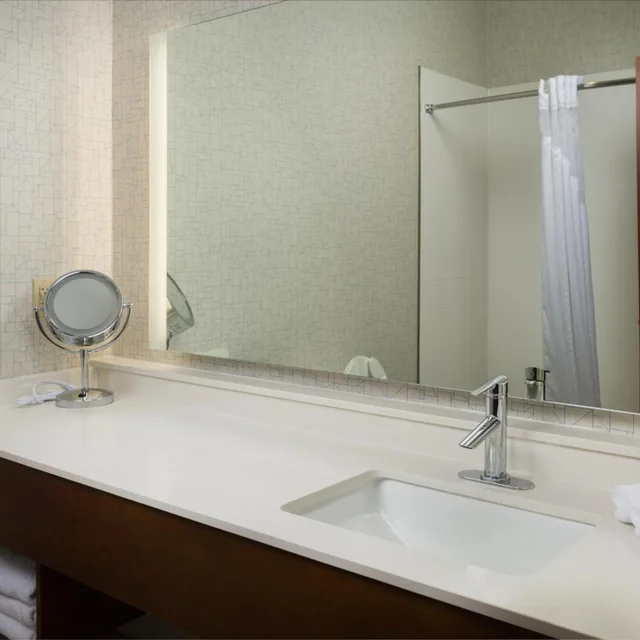 Standard, Queen Bed, Sofa, Holiday Inn Express Hotel And Suites Independence Kansas City 4/5