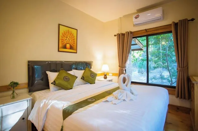 كابينة ديلوكس بسرير كينج وسريرين مزدوجين، Bhumisiri Hill Khaoyai 1/9