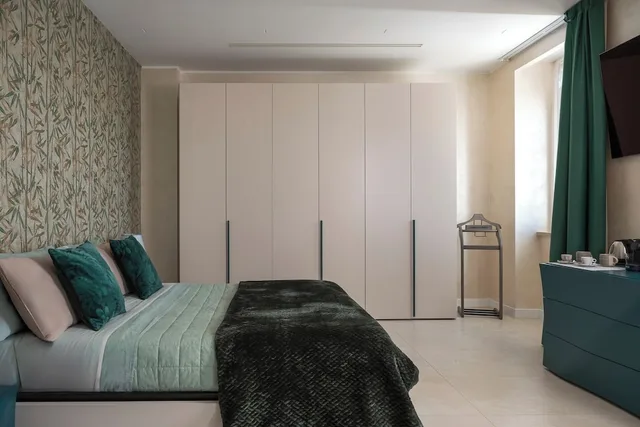 جناح بسرير كوين بإطلالة على البحر، Villa Giada Luxury Boutique 10/10
