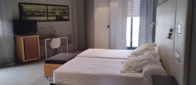 غرفة بسرير مزدوج، Carris Almirante 1/1