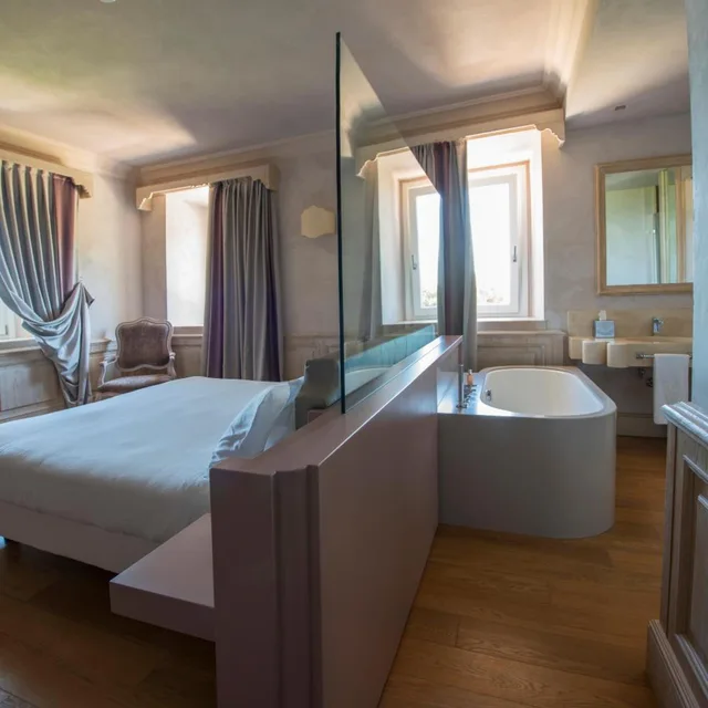 غرفة بريستيج بسرير مزدوج بإطلالة على البحر، Villa Lattanzi 8/10