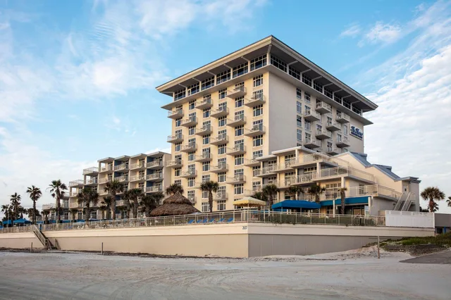 غرفة تُحدَّد عند الوصول، The Shores Resort Spa 2/2