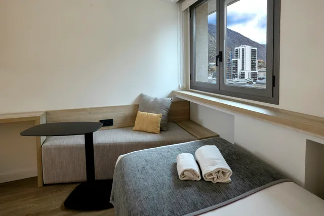 غرفة كلاسيكية ثلاثية، Hotel Sercotel Delfos Andorra 2/4