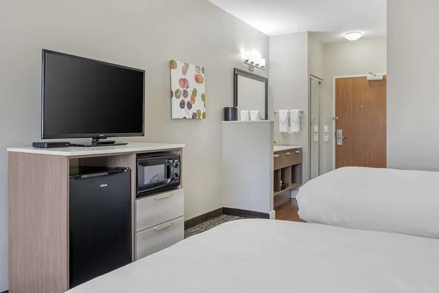 غرفة قياسية بسريرين كوين، Best Western Plus Peppertree Inn At Omak 4/7