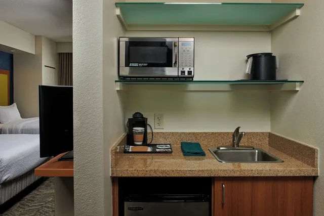جناح بسريرين مزدوجين مع سرير سحّاب إضافي، SpringHill Suites by Marriott Baton Rouge North/Airport 7/7