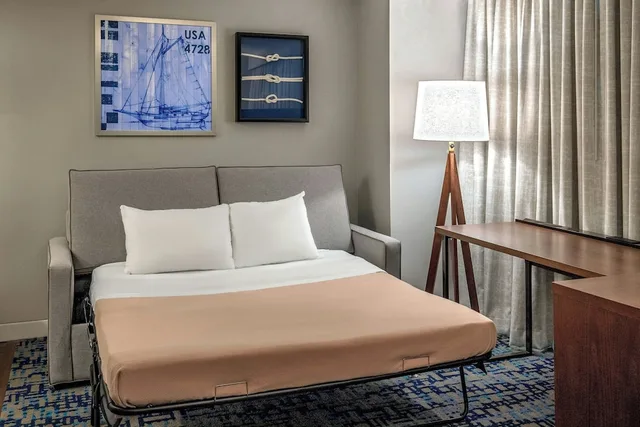 استوديو بسرير كوين مع أريكة، Residence Inn Boston Harbor On Tudor Wharf 1/5