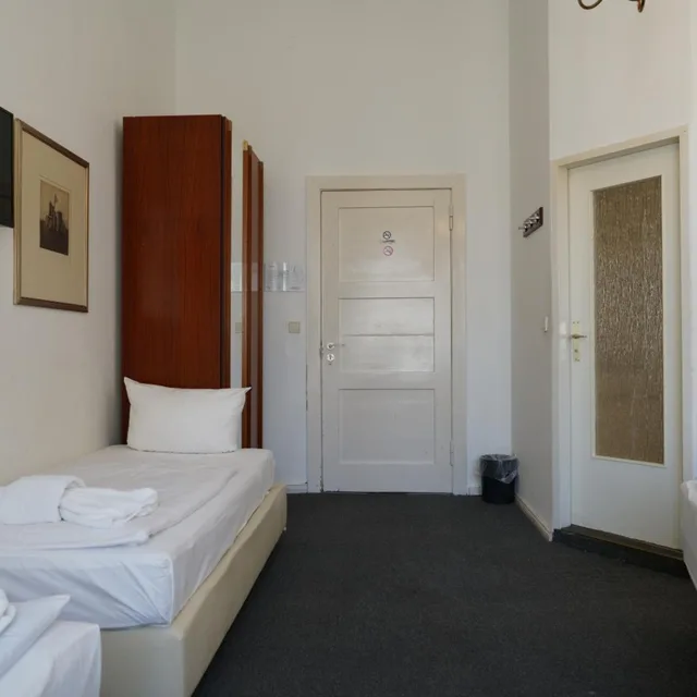 غرفة رباعية، Hotel Xantener Eck 6/10