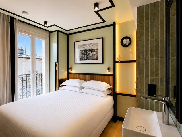 Adjoining, Double Bed، Hotel Maison Lenoir 5/10