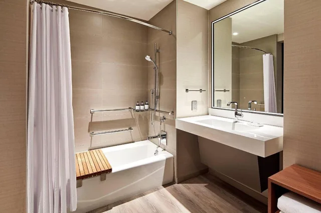 غرفة ديلوكس بسريرين كوين بإطلالة على الجبل، Ac Hotel By Marriott San Jose Sunnyvale Cupertino 7/9