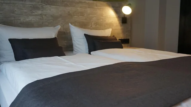 غرفة ثلاثية، Urban Home Hotel 3/6