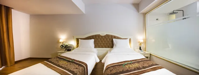 Deluxe, Queen Bed, City View, Isena Nha Trang Hotel 10/10