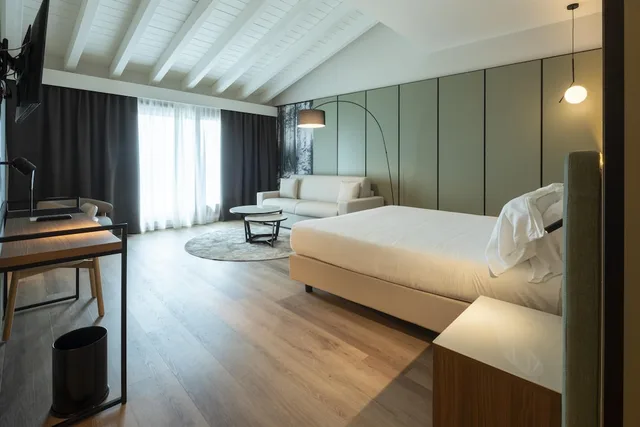 Junior Suite, Queen Bed, Sofa, Pool Access، Hotel Horizon Wellness Spa Resort, BW Signature Collection 4/10