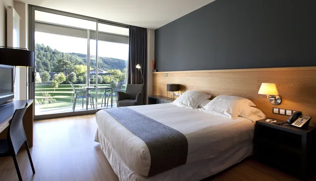 غرفة بشرفة مفردة بسرير مزدوج، Mon Sant Benet 1/3
