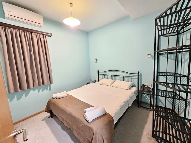 استوديو عائلي بسرير كوين مع أريكة، Brooch Boutique Hotel 1/5