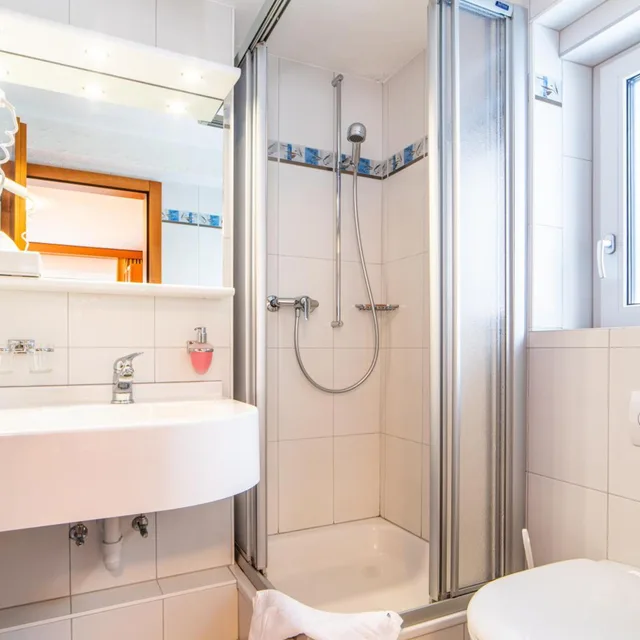 غرفة قياسية بسرير مزدوج، Kristall Saphir Hotel 5/5