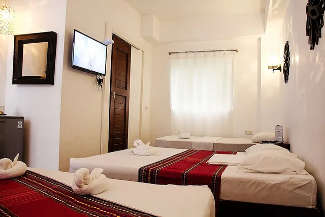 Family, Quadruple, 1 Single and 2 Queen Beds، Boracay Ocean Bay Resort 1/2