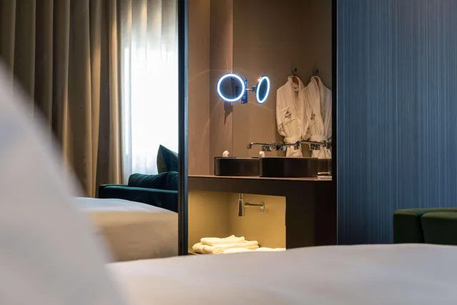 غرفة ديلوكس بسرير مزدوج بشرفة، Hilton Porto Gaia 5/10