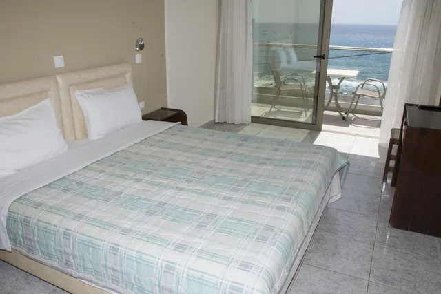 غرفة بسرير مزدوج بإطلالة على البحر، Creta Mare Plakias 2/4