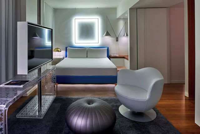 جناح استوديو بسرير كينج لذوي الإعاقة، The Valorian Los Angeles, Curio Collection by Hilton 2/2