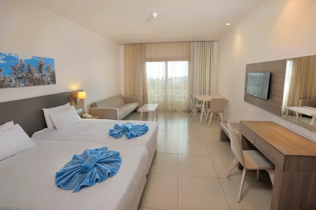 Studio - De Luxe، Euronapa Hotel Apartments 1/4