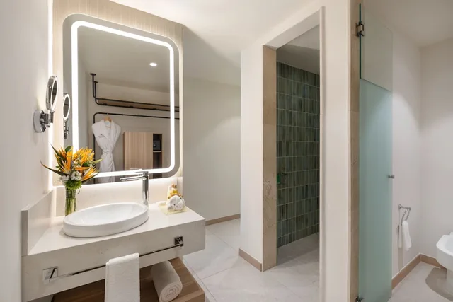 Preferred Club, Premium, Suite, King Bed, Garden View, Sofa, Dreams Royal Beach (former Now Larimar) 2/2