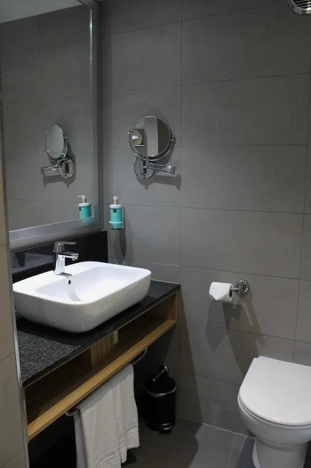 غرفة سوبيريور بسريرين منفصلين، NOVOTEL LONDON STANSTED AIRPORT 4/6