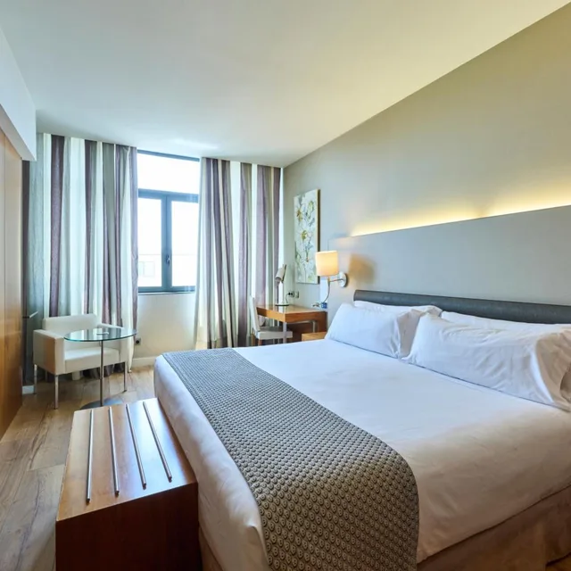 Room, Double or Twin Bed, Hotel Catalonia Ramblas 1/3