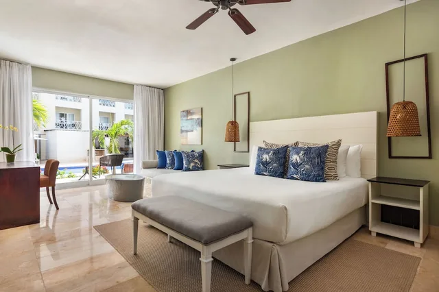 Sun Club, Junior Suite, King Bed, Pool Access، Sunscape Coco Punta Cana 2/2