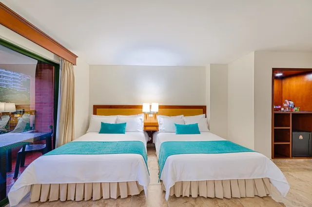 Master, 2 Double Beds، OBELISCO 9/10