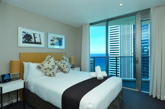 2 Bedrooms, Apartment, King Bed, 2 Bathrooms, Orchid Residences - HR Surfers Paradise 1/5