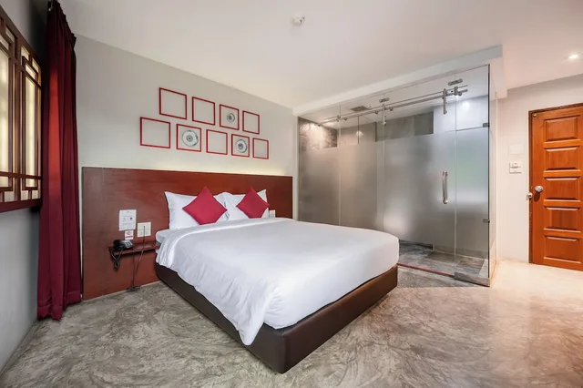 Standard, Double Bed, No Window، Ruamchitt Plaza Hotel 3/9