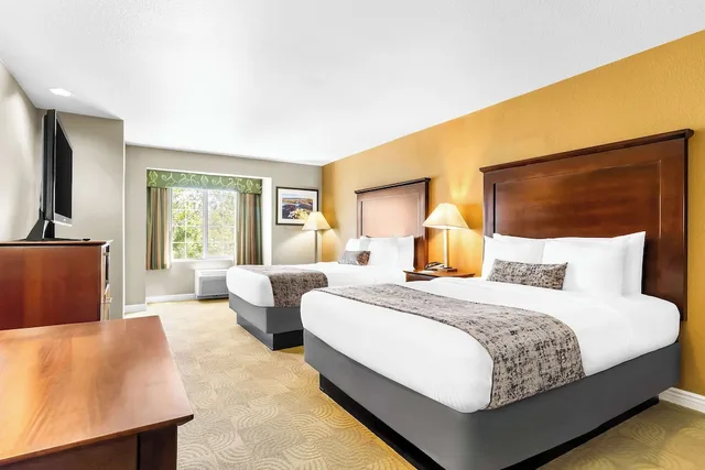 غرفة قياسية بسريرين كوين، Best Western California City Inn & Suites 2/4
