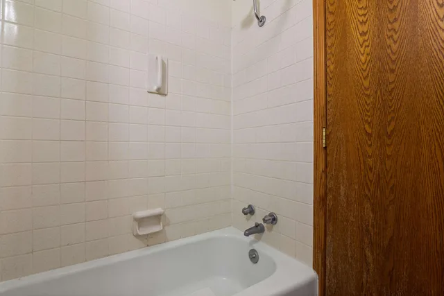 غرفة بسرير كوين، Rodeway Inn McPherson East 1/2
