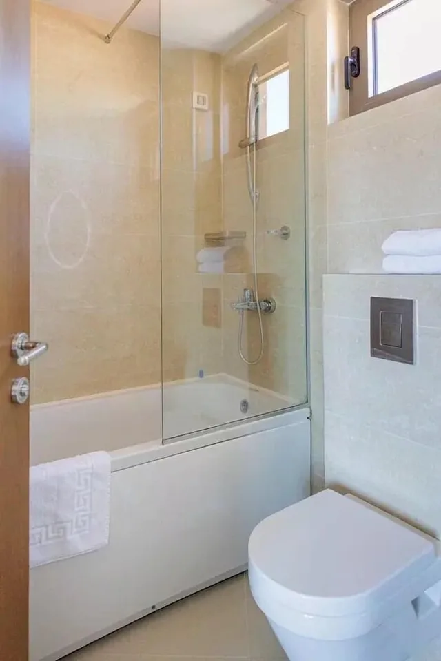 جناح بريميوم بسريرين كوين وسريرين منفصلين، Hotel KADMO by Aycon 7/8